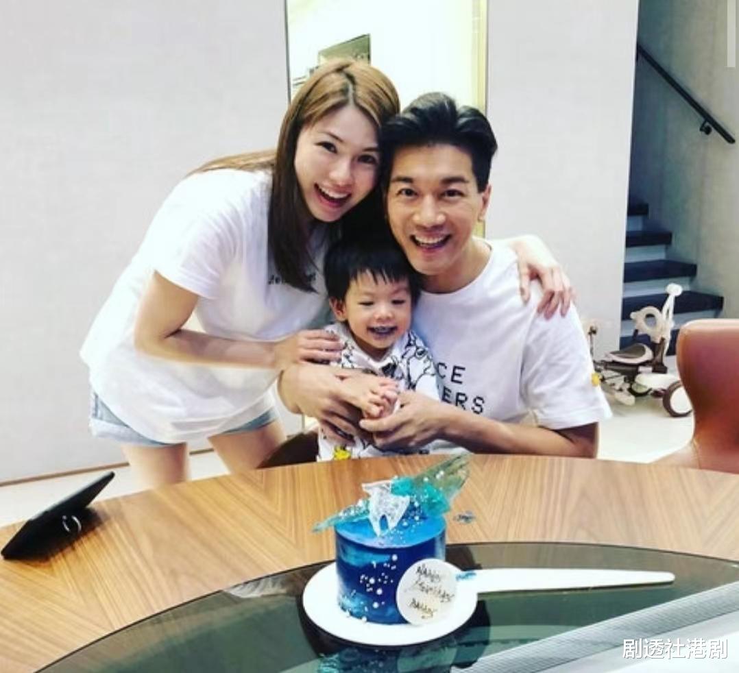 厉害！TVB男星升级当高层掌权，富贵太太实力更强任慧妍雅集会长