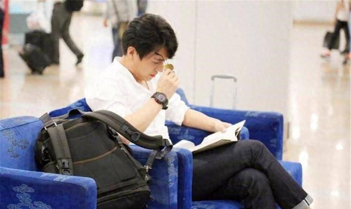 被央媒怒批，不识字、没文化，这6位明星文盲至此，凭什么走红？