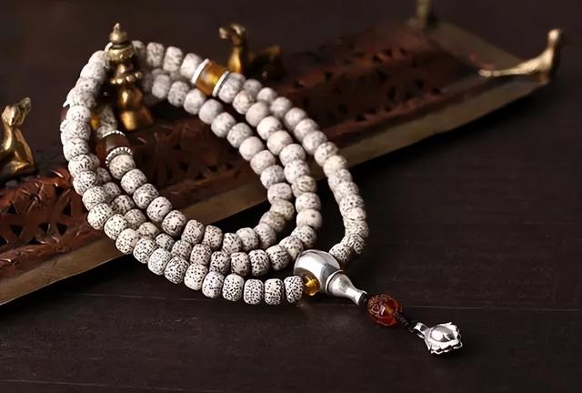 星月菩提“吸油”又“吐油”?