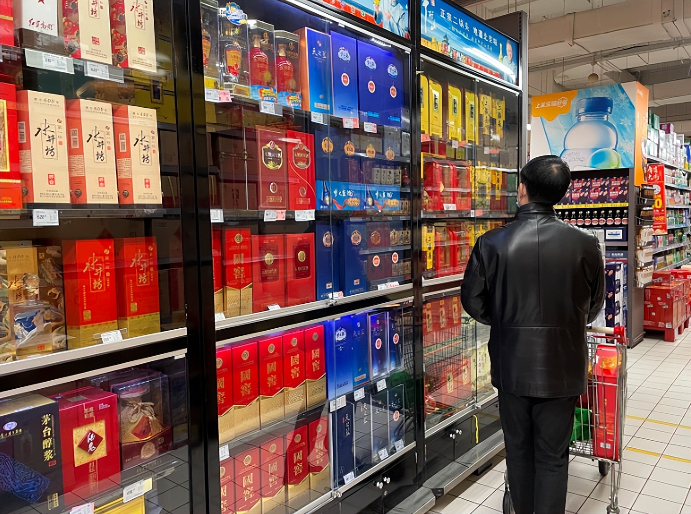 |超市3大“良心酒”，都是100%纯粮酿，却因名气低少有人喝，可惜