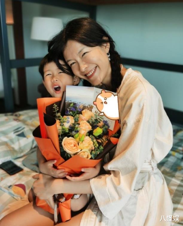 应采儿|应采儿回应给儿子扎辫子,被斥责那不叫爱太不负责,李艾发声力挺