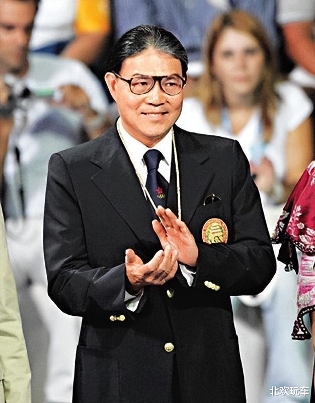 “广东一枝花”侯玉婷:曾和霍震霆传绯闻,如今65岁成了模范婆婆