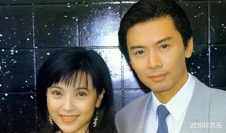 回顾：知名港星出家13年，衣服残旧胡子白，在李嘉诚捐建寺庙修行