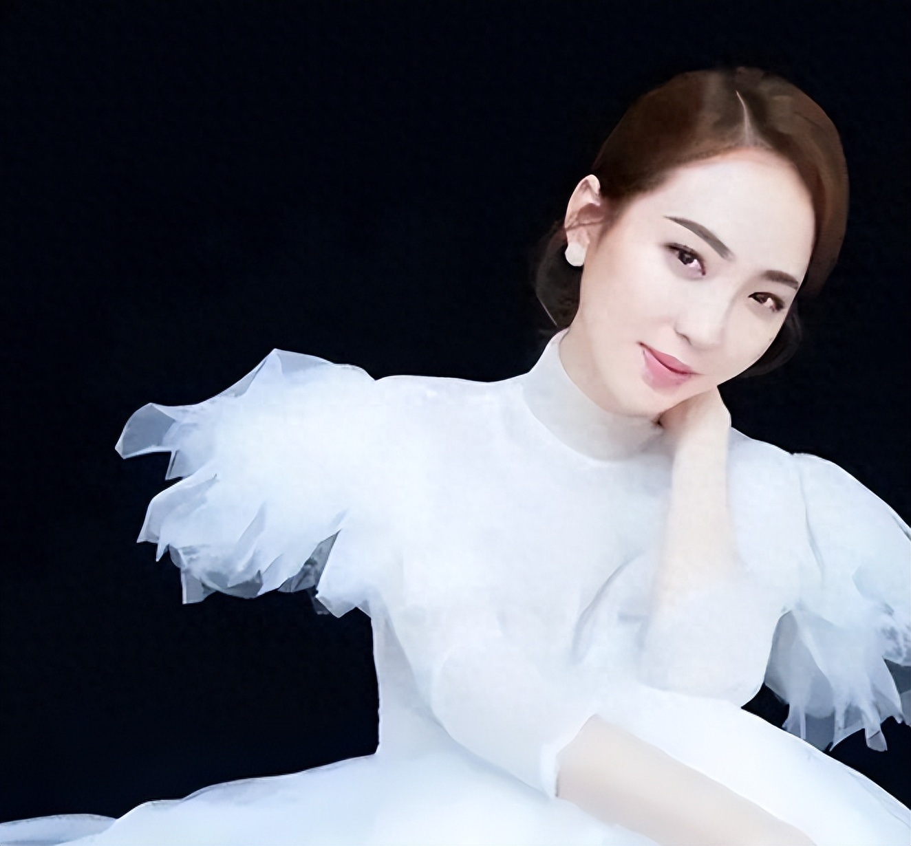 “恒大舞王”白珊珊，许家印眼中的貂蝉，却被曹德旺一句话戳穿