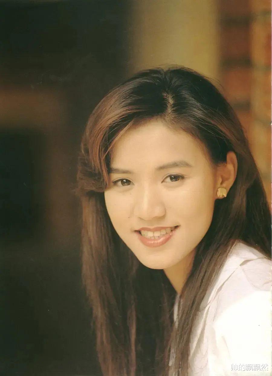 黎瑞恩：含泪离婚后独自抚养两女儿，在病痛中与出轨前夫和解