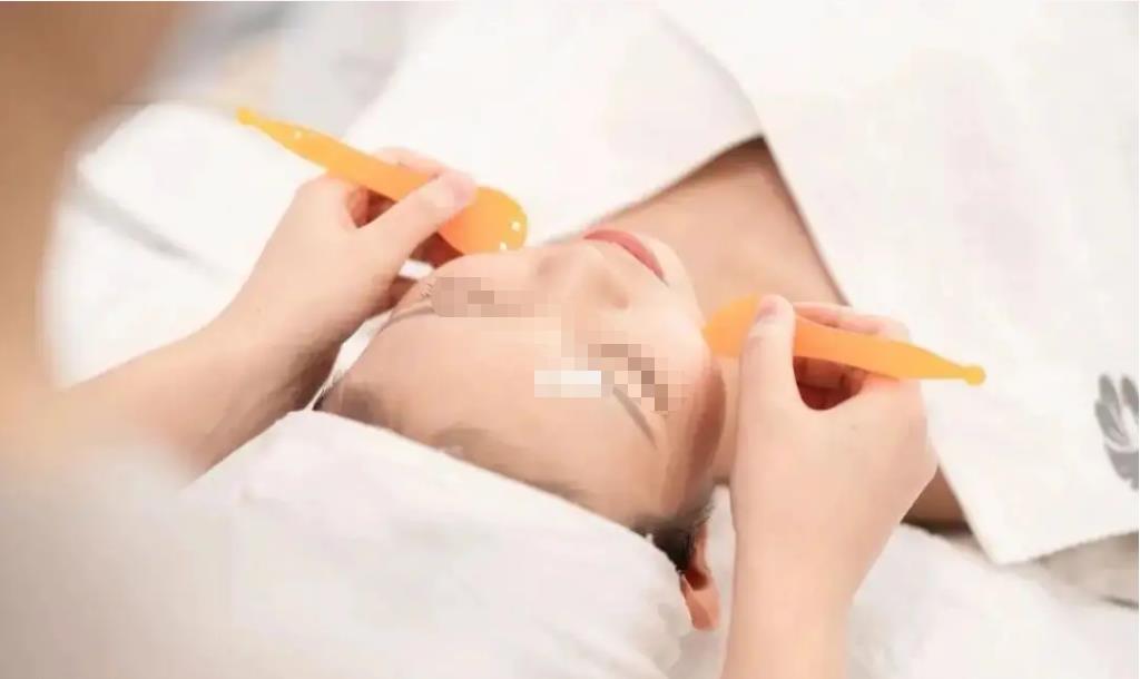 美容 400万美容，50万填充臀部，30万回颜针，美女贪官整形有多离谱