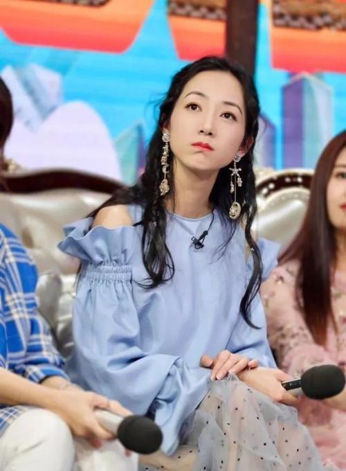 韩雪不再隐瞒,首次公开大自己18岁丈夫身份,难怪韩雪会嫁给他!