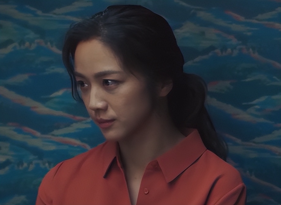 44岁汤唯对比49岁周迅，骨相老去和皮相老去的差距一目了然