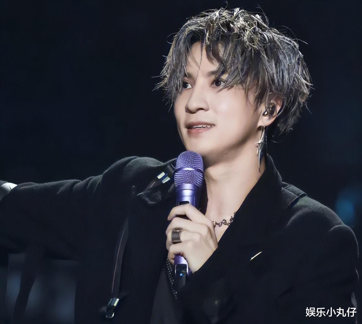 黄牛曝薛之谦是幕后大BOSS，自己控票卖给黄牛，光内场倒卖1500w