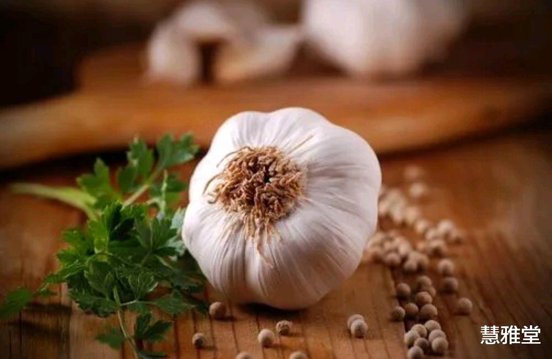 经常吃“大蒜”的人，身体大多会得到什么？建议多了解