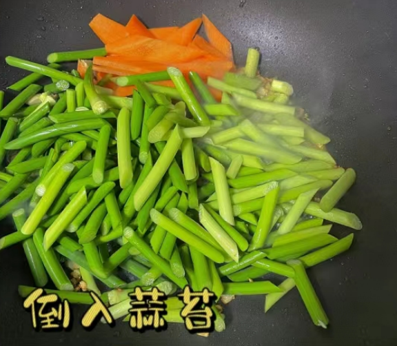 |冬季,土豆萝卜靠边站,常给家人吃这菜,解馋开胃,增强抵抗力