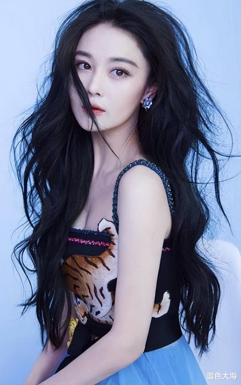 张馨予|张馨予:一手烂牌打出王炸,她的“清醒”值得我们深思