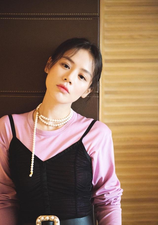 马思纯|马思纯接受采访称男友张哲轩像太阳一样照亮她,让自己更加开心了