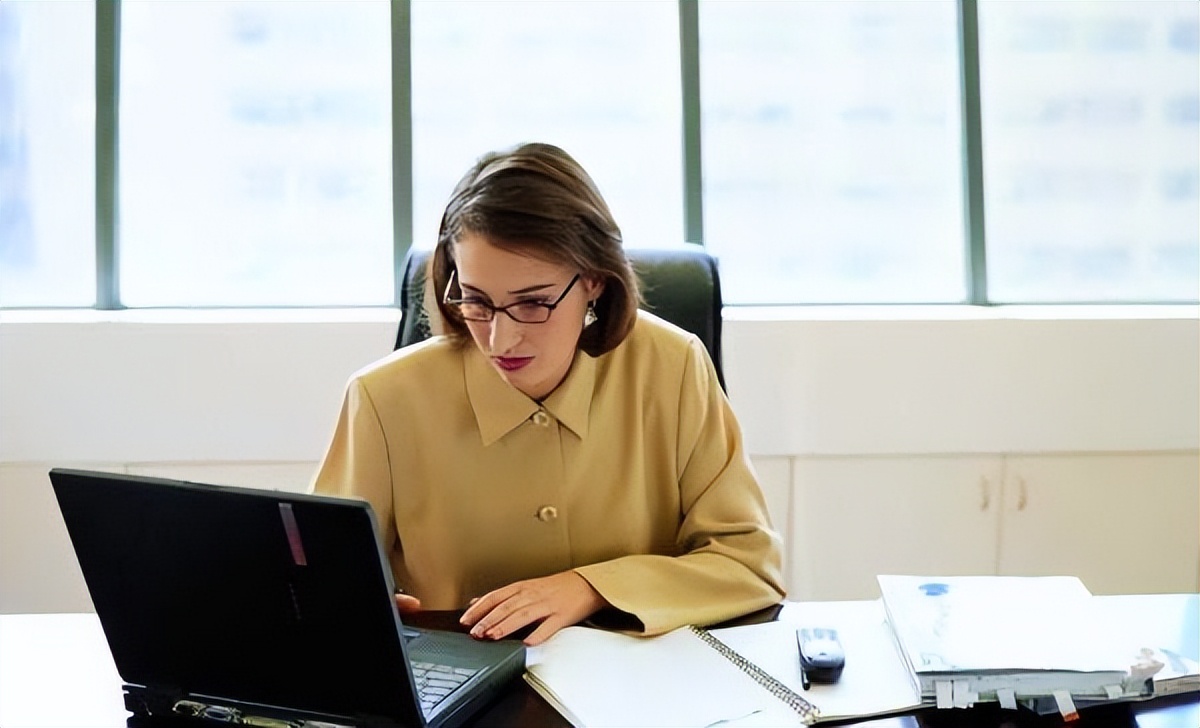 创业|人到中年：一不笑，二不问，三不争