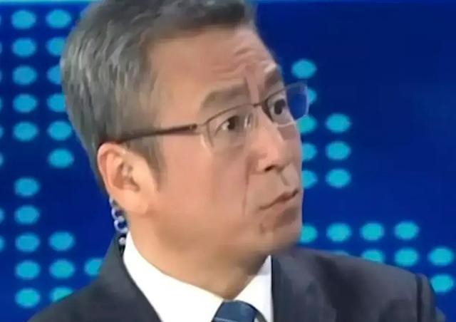 |白岩松“老百姓有钱不敢花”不被怼才怪,是“白天不懂夜的黑”?