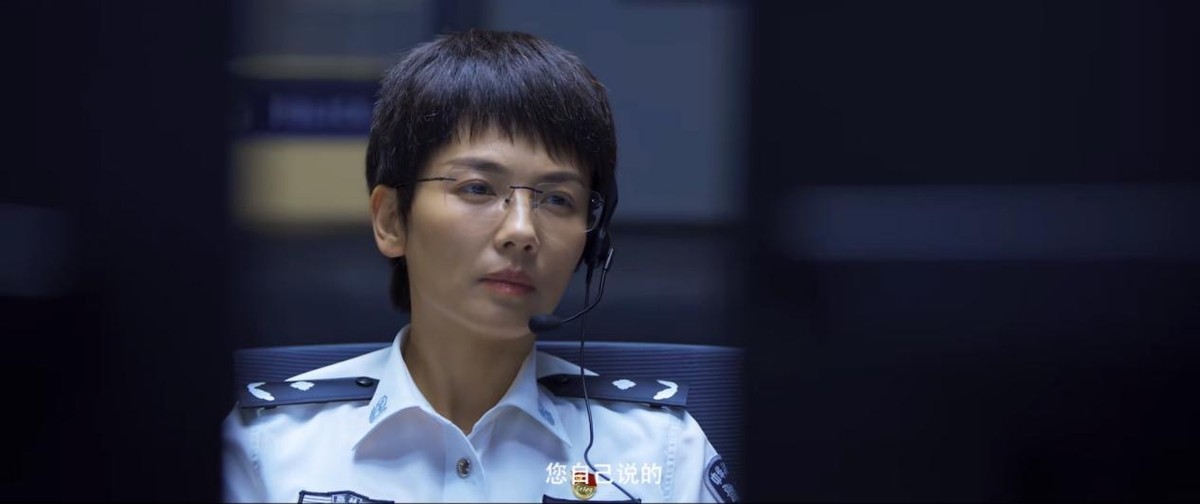 不扮嫩、不打针、人到中年演妈妈,42岁阿娇的清醒值得赞扬