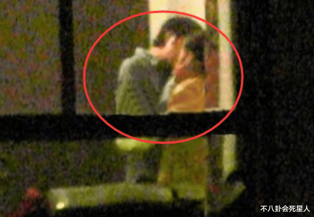 唐嫣|46岁王大治,看廉价房、住二手屋、酒吧当歌手,终于遭报应!