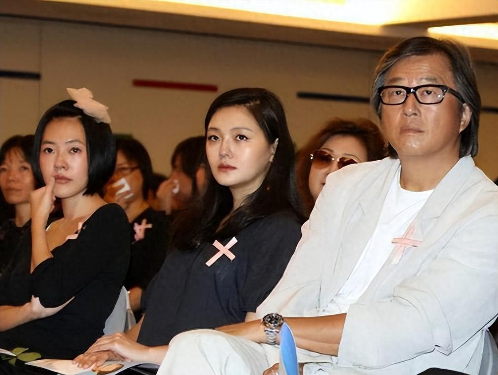 大S并未妥协!知情人曝出张兰日本见孩子内幕,真替汪小菲憋屈