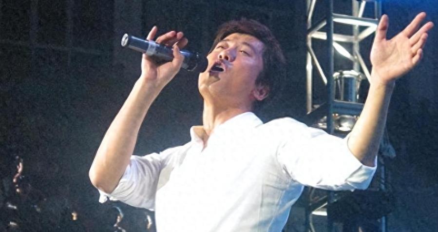 他连登8次春晚，曾红过四大天王，却因“作死”入狱，今54岁太凄惨