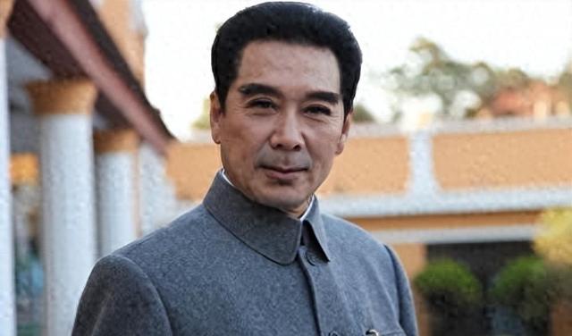 整容脸又来祸害央视革命剧？锥子脸、假鼻梁、别再侮辱革命战士了