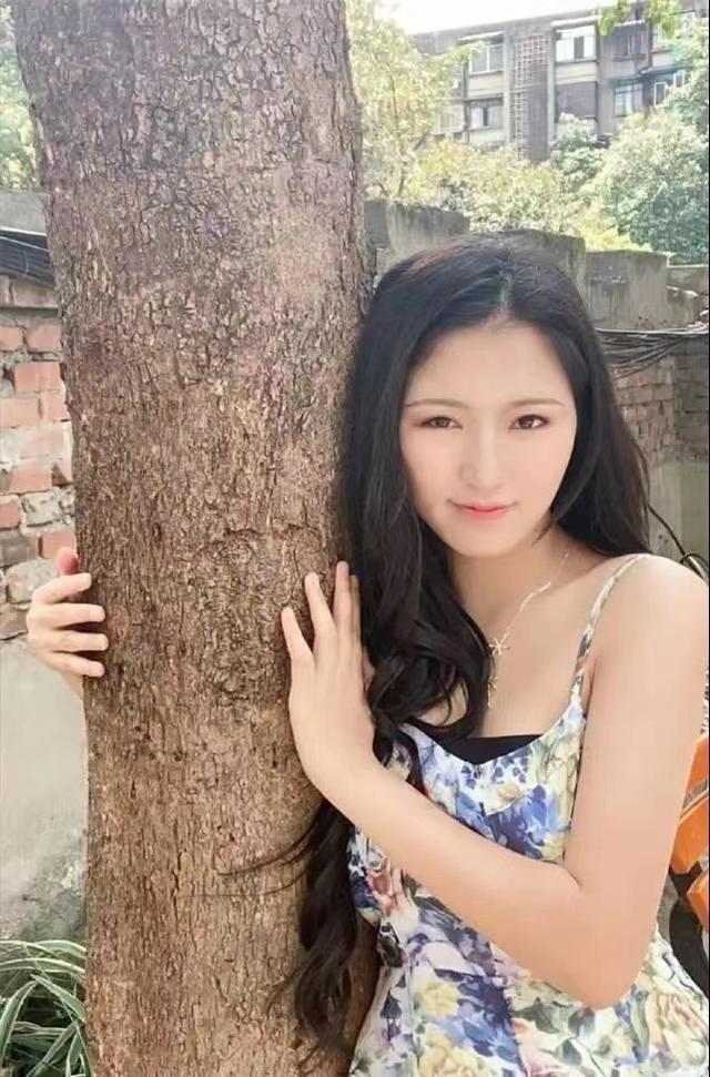 替身演员沈樵,曾给杨幂做替身,转行做网红,被拘留25天