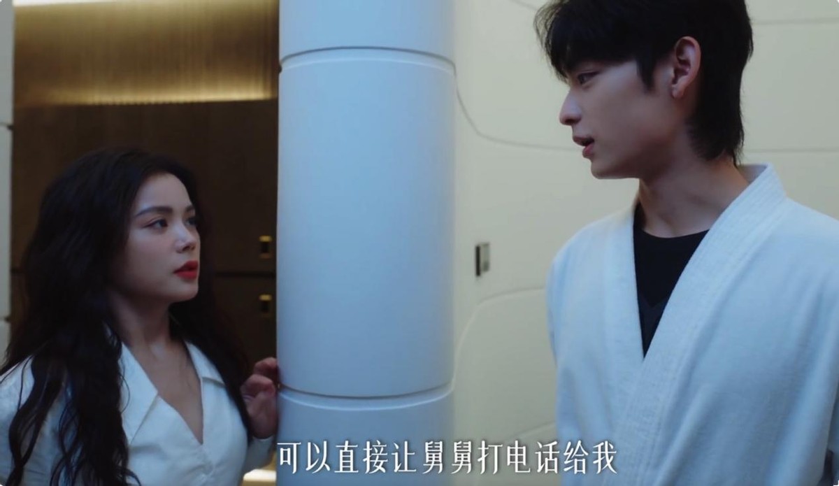 开播4集热度榜第一，甜宠又爆笑，芒果台又甩出硬核黑马剧