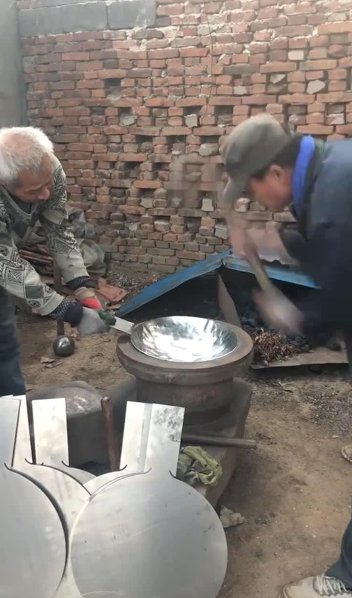 飞天茅台|“毒铁锅”遭央视多次曝光,把美食变成“毒药”,大家应提高警惕