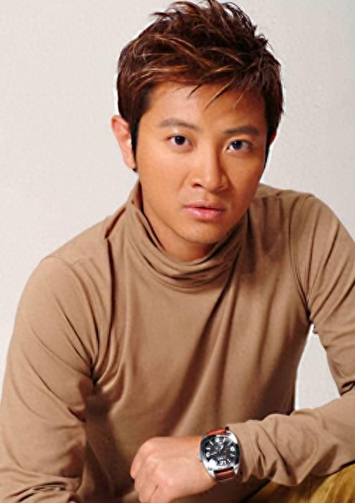 曝料!知名歌手被爆料玩弄感情,花心?猛戳查看惊爆截图!