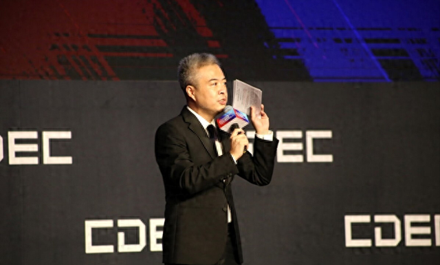 唏嘘!段暄案牵出“女”李铁,老夫少妻变贪腐侠侣,世界冠军被查