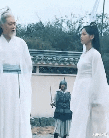 女演员纷纷“头顶违章建筑”,这么快就进入另一个极端!