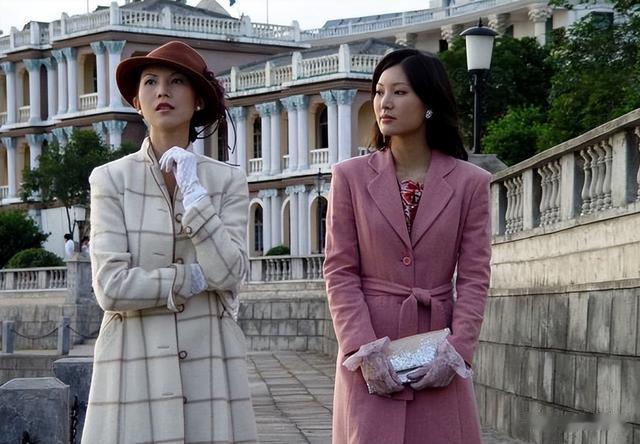 港姐周嘉玲:曾传和梁朝伟“假戏真做”,后嫁印度人,现状如何?