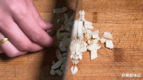 |天热没胃口可以试试这道大杂拌,粉丝,韭菜,鸡蛋,黄瓜,爽口