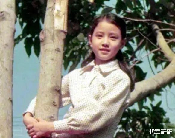 57岁周海媚被传去世！曾经历9段恋情1段婚姻，如今还是孤身一人