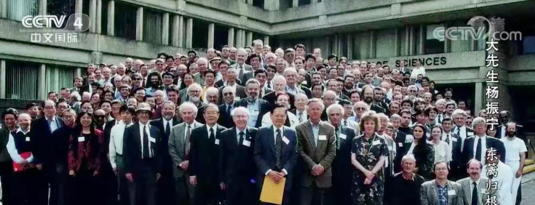 翁帆|101岁杨振宁状态堪忧？翁帆已准备好退路：冻9颗卵子改嫁后仍可孕育