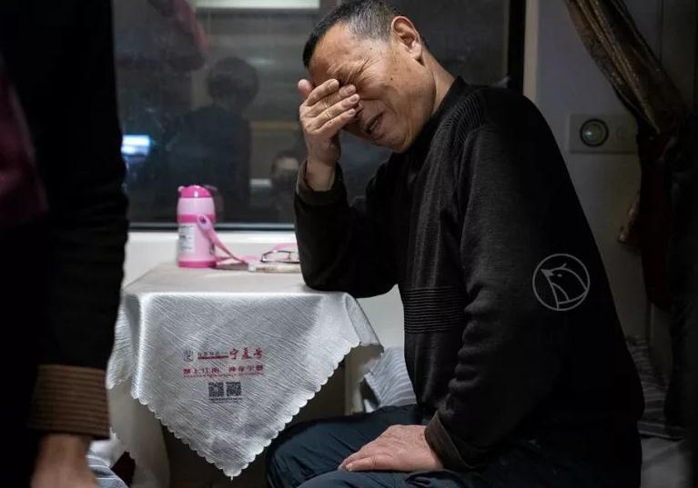 大学生|70后父母吐槽：培养学生花费巨大，毕业后却发现过得还不如自己