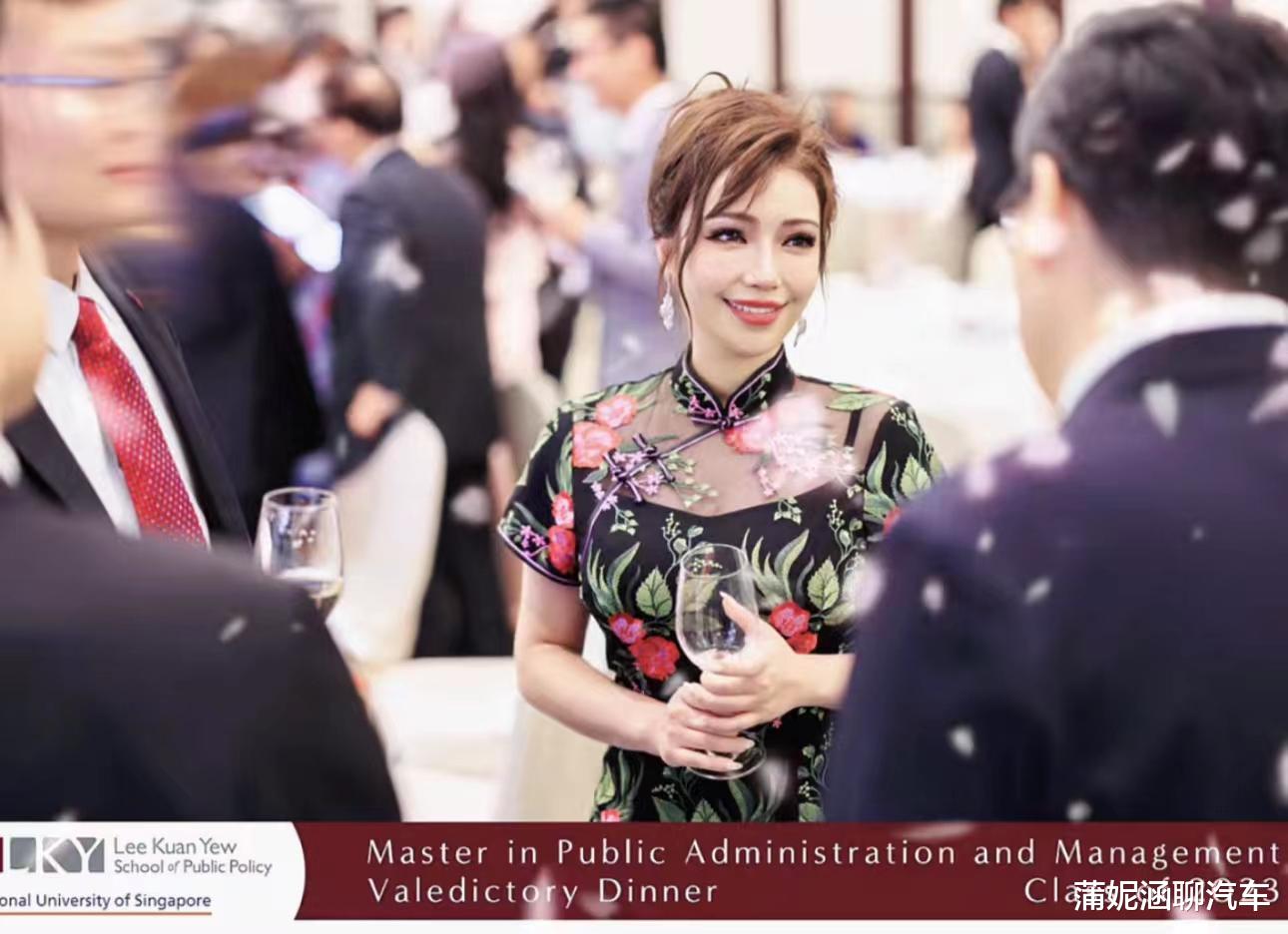 又一央视知名主持人辞职！染满头金发赴国外求学，化欧美妆大变样