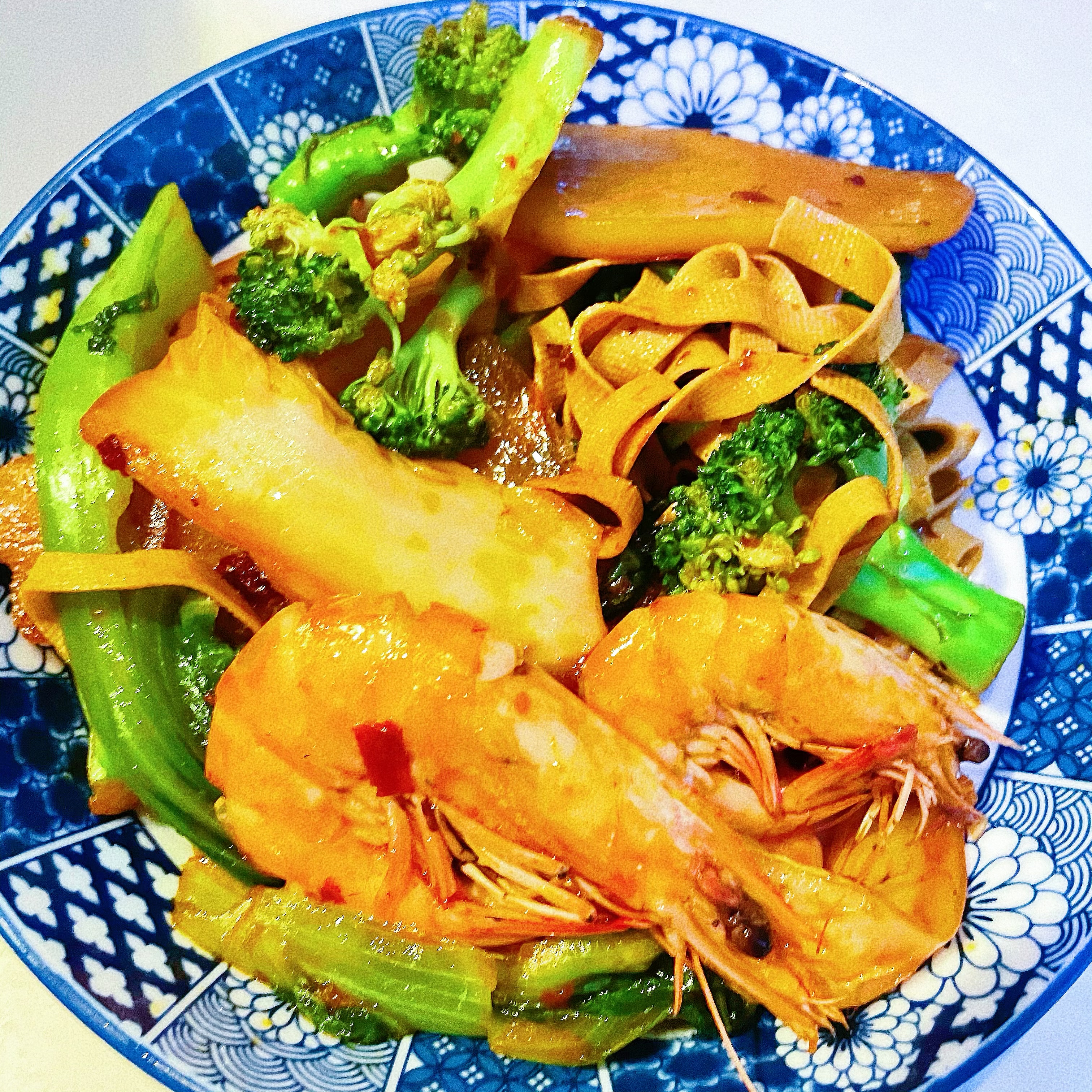 |一学就会！晚餐懒人版麻辣香锅\uD83C\uDF36?\uD83C\uDF36?\uD83C\uDF36?