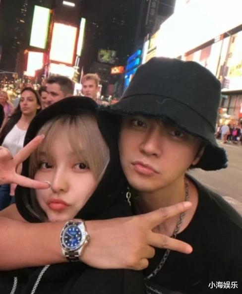 周扬青吃东西牙齿脱落,对镜头自拍超有喜感,自称说话直漏风