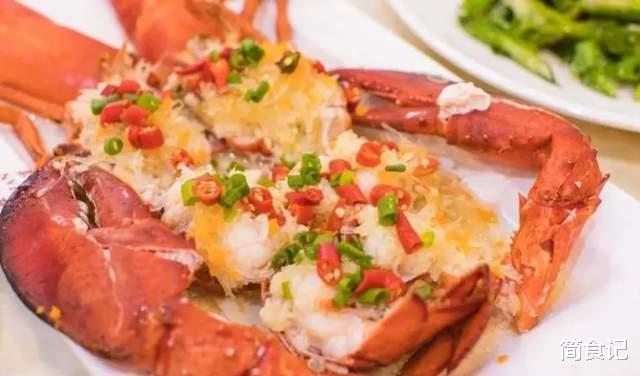 美食探店|大学老班长请昔日的40位同学聚餐,好酒好菜管够,结账时呆住了