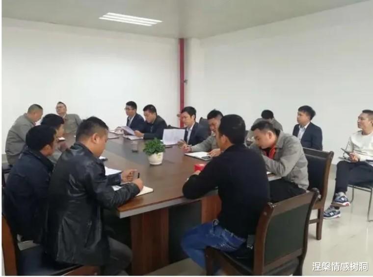 退休厅级伯父告诫我：开会时，领导问你“有没有补充意见”，千万别说“没意见”，高情商的应对是这样的