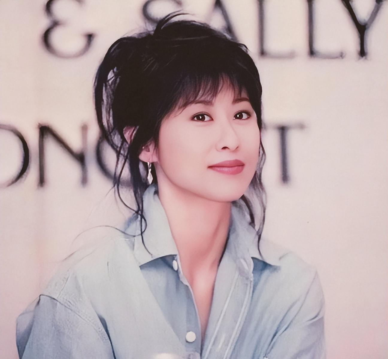 费翔|事实证明,62岁“无妻无子”的费翔,已经走上了另一条人生大道