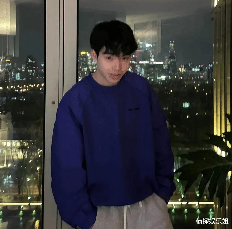 王文也|王中磊25岁女儿晒近照,王文也穿热裤秀长腿,高颜值好身材抢镜