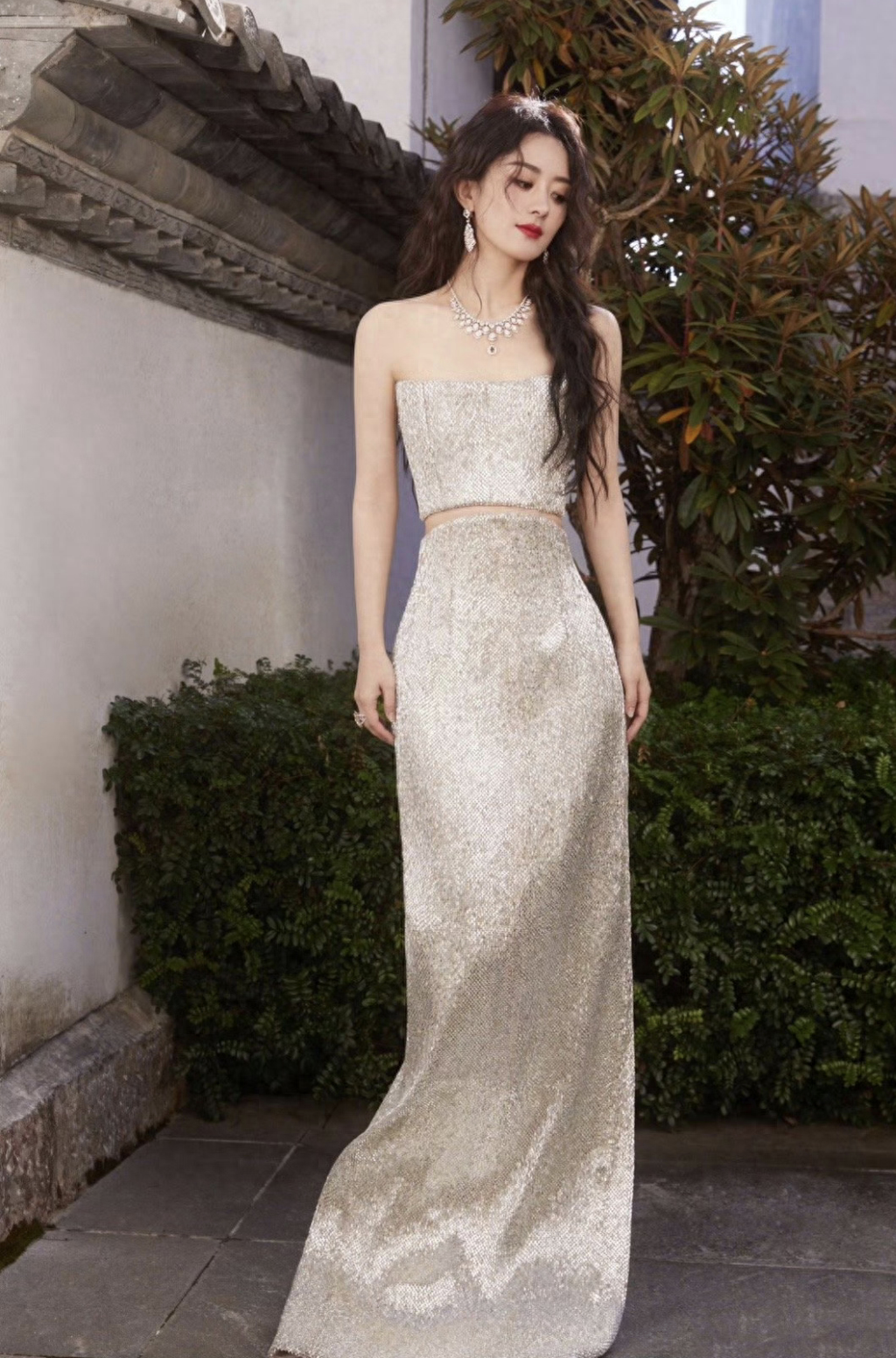 赵丽颖红裙子吸睛，关志斌帅气，张天爱性感！47岁的曾黎这次赢了