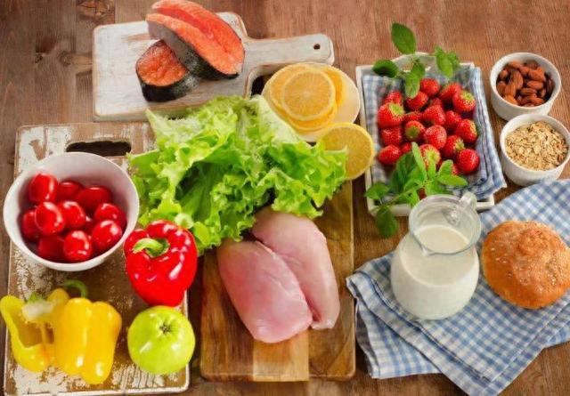 “荷尔蒙”旺盛的女性,一般有4个特征,对照一下,你占了几个?