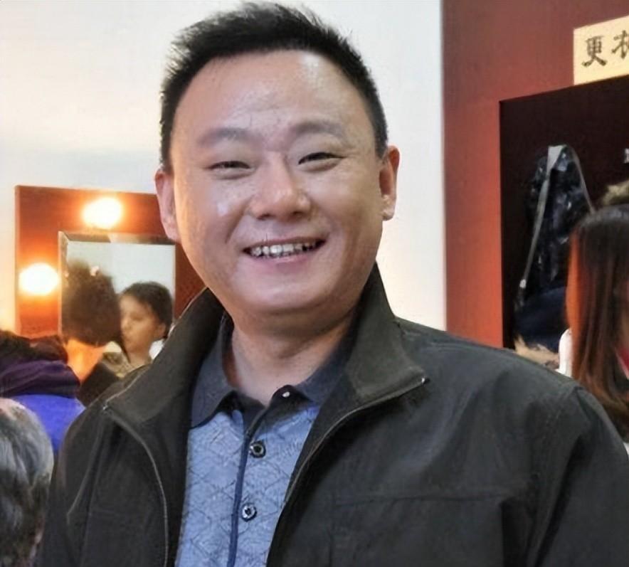 国家一级演员10登春晚，为“红斑狼疮”妻子倾家荡产，满是辛酸泪