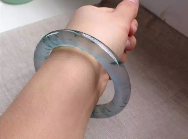 龙钞|你的手镯有跑水吗?这是什么原因