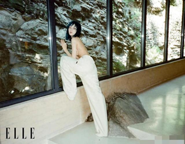 周冬雨写真大片 你们感受到了吗?真的勇士