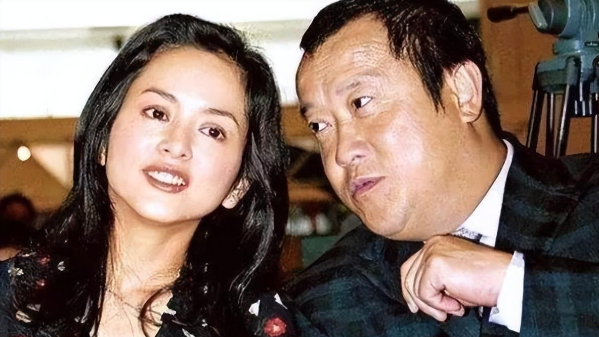 徐璐|曾志伟的风流韵事，简直比电视剧还精彩，绯闻对象一个比一个年轻