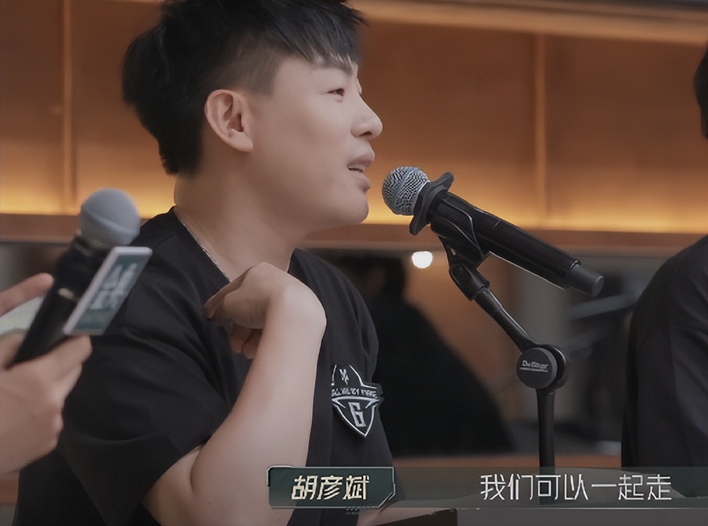 《披哥3》二公分组成照妖镜,谁心机,谁是关系户,全都照出来了