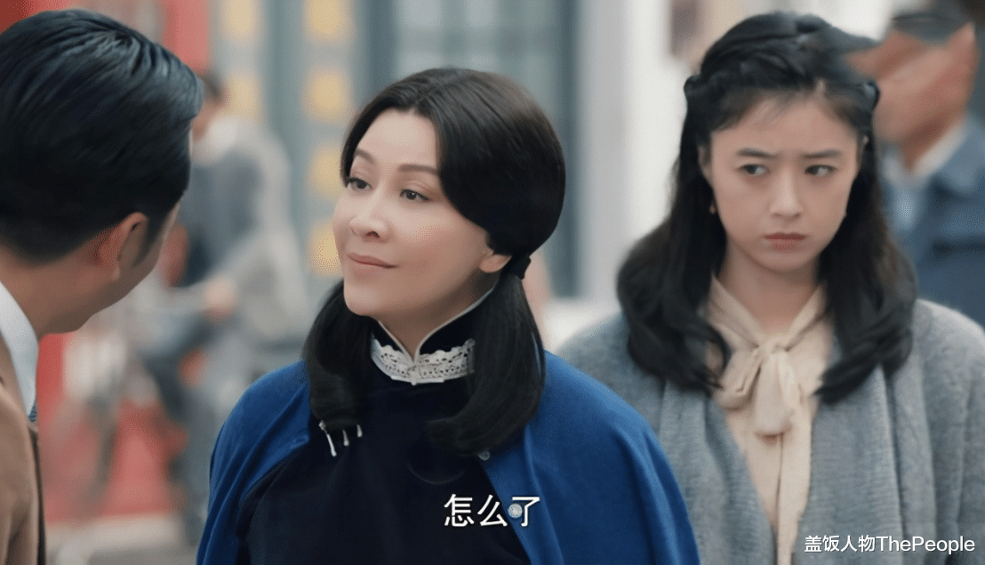 |别以为扎麻花辫、双马尾就是少女了，这8位女星扮嫩，个个辣眼睛